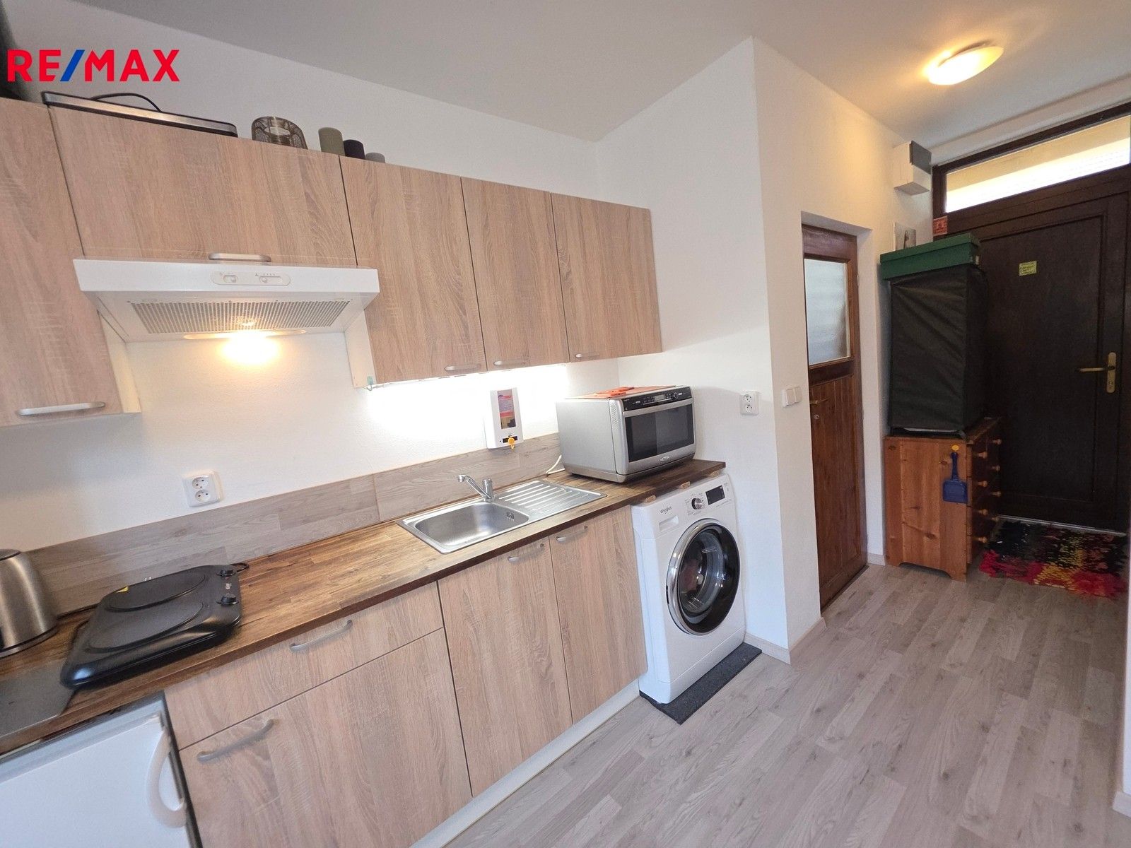 Pronájem byt 1+kk - Gallašova, Brno, 27 m²