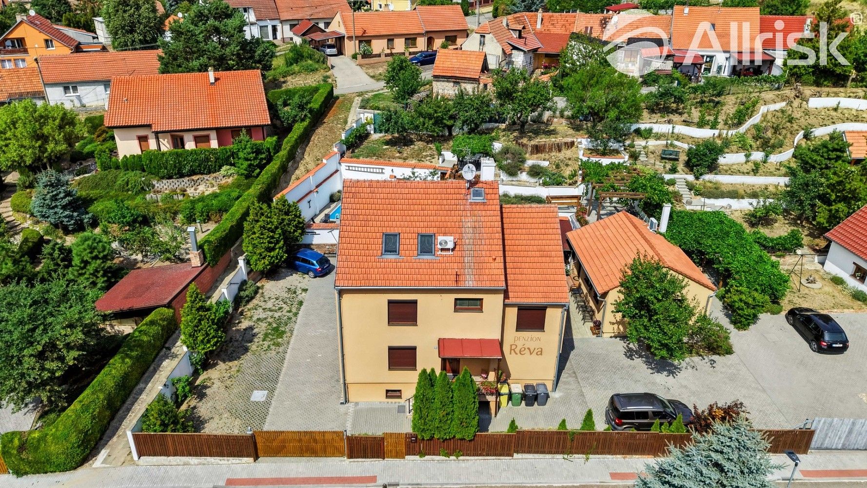 Ubytovací zařízení, 406 m²