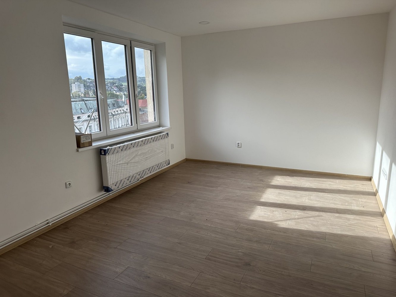 1+1, Komenského náměstí, Semily, 40 m² - 2