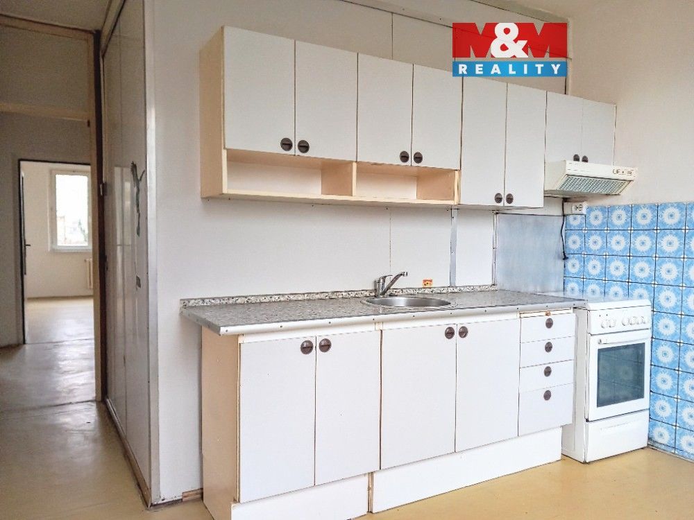 3+1, Krušnohorská, Ostrov, 84 m²