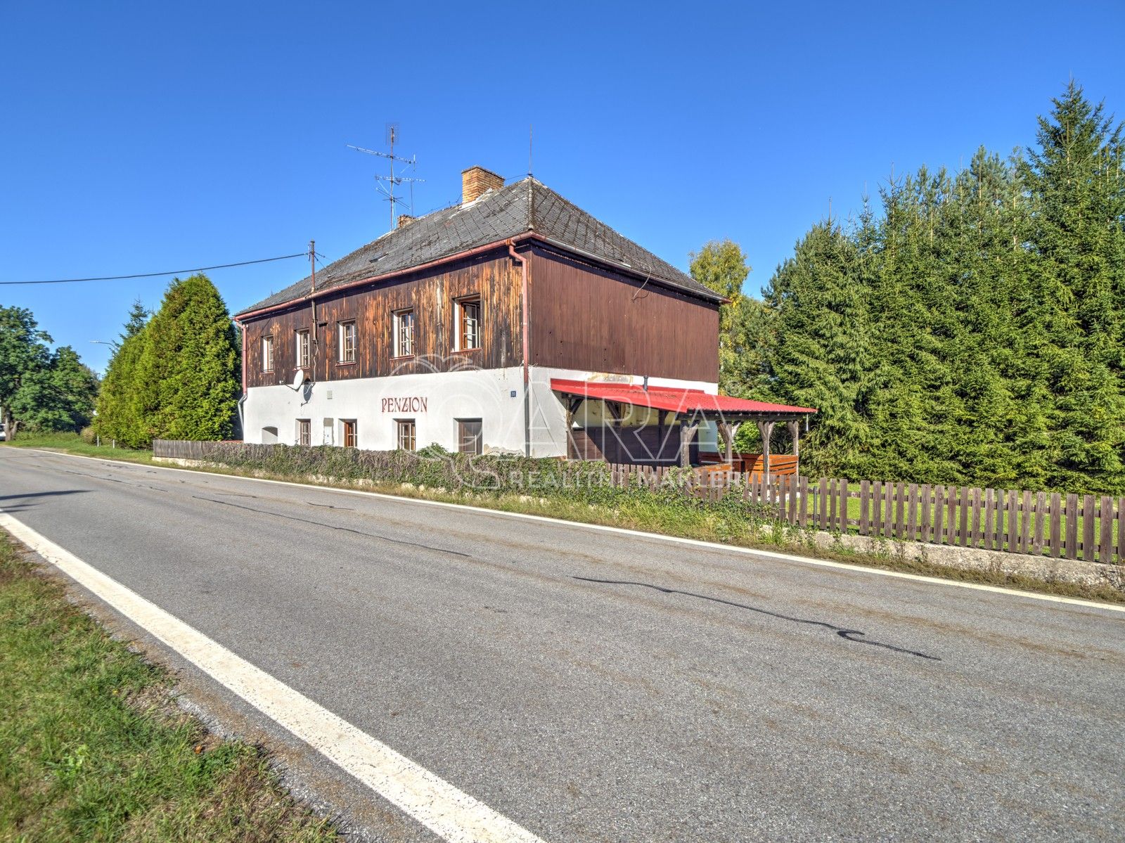 Prodej ubytovací zařízení - , Frymburk, 330 m²