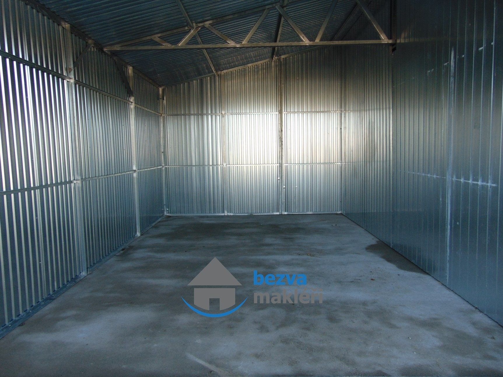 Garáže, Zvěřinova, Skuteč, 19 m² - 2