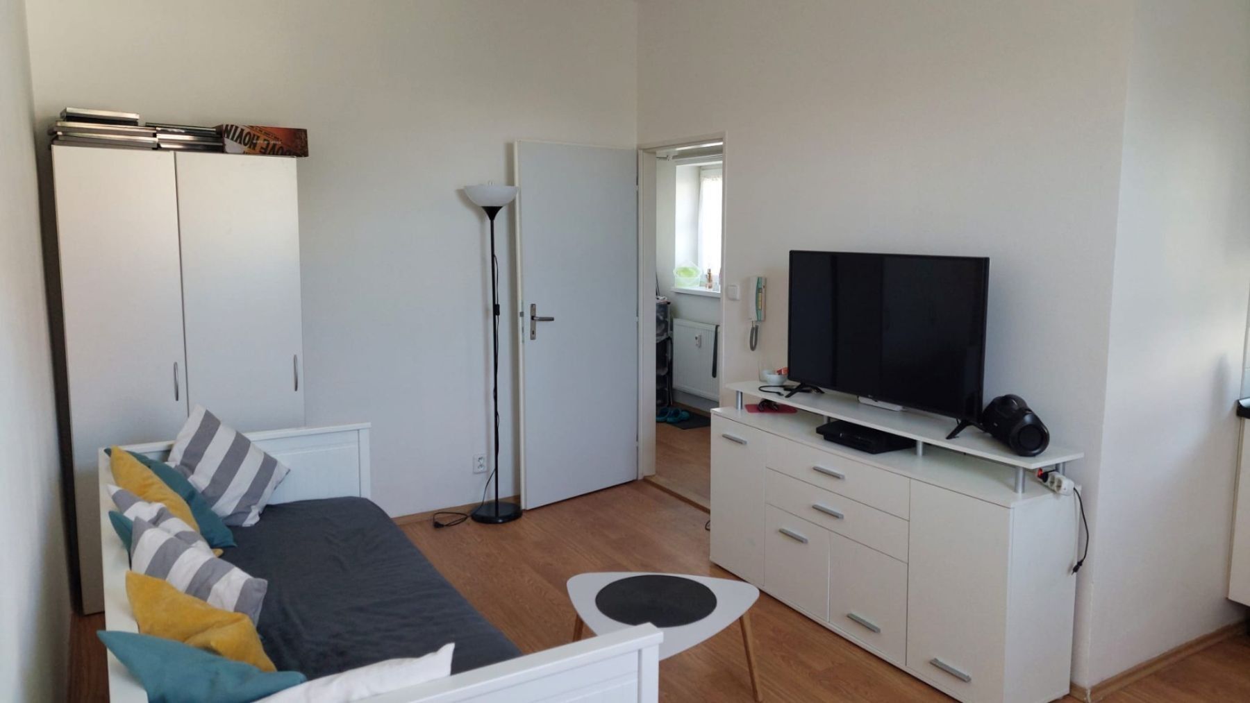 1+kk, U Zahradního města, Praha - Záběhlice, 23 m² - 1