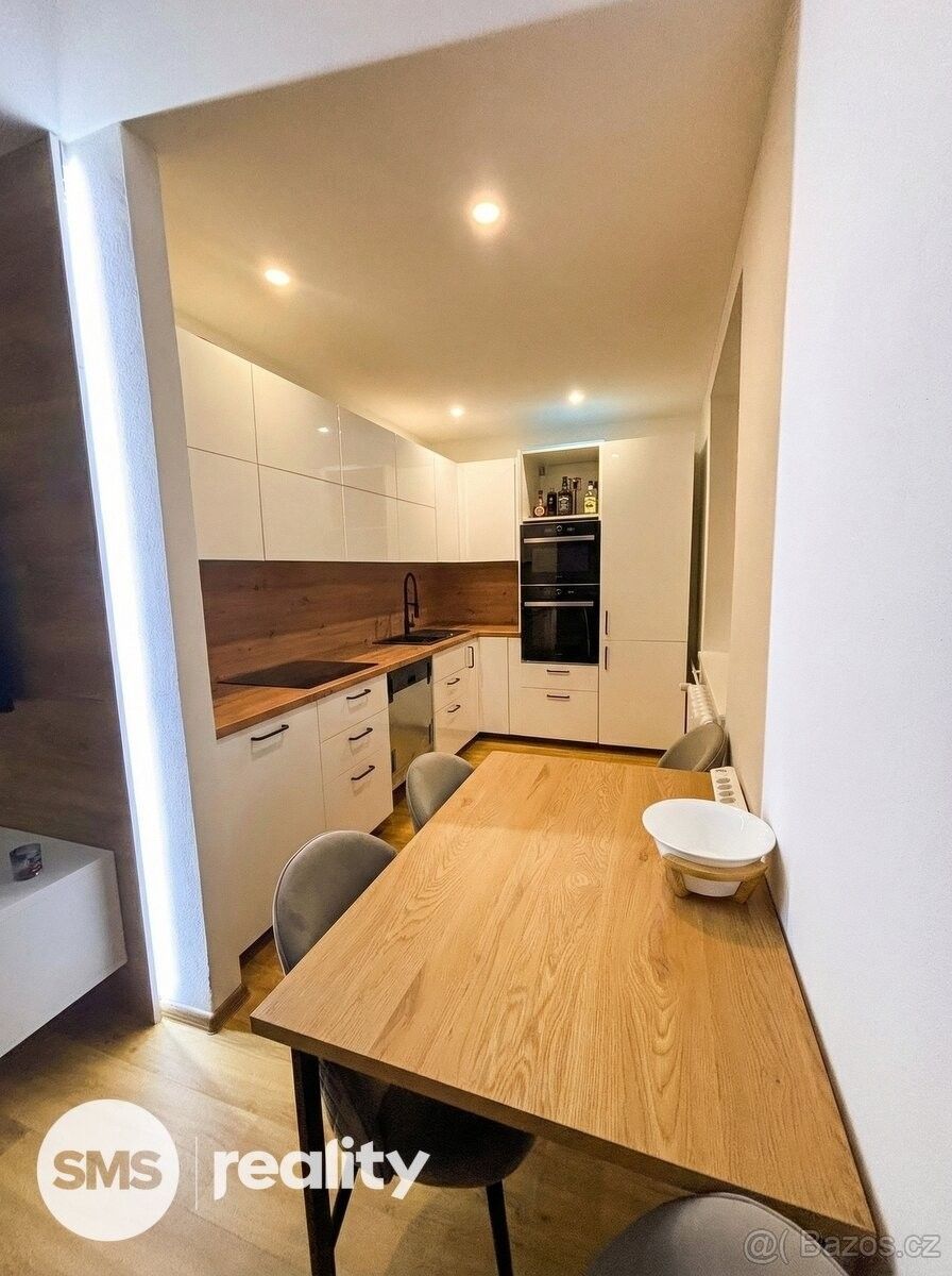 Pronájem byt - Ostrava, 708 00