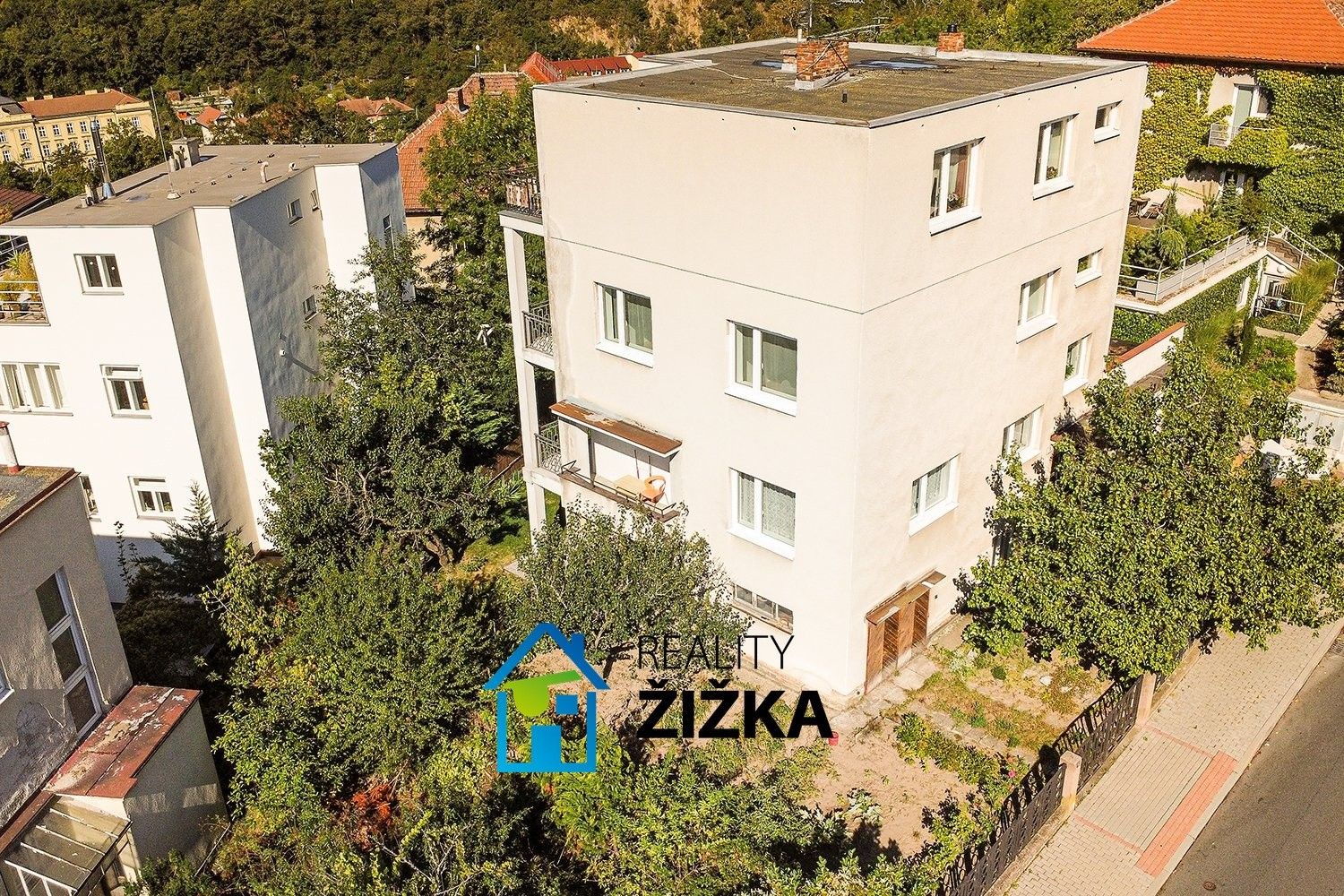 Rodinné domy, Kalvodova, Brno, 350 m²