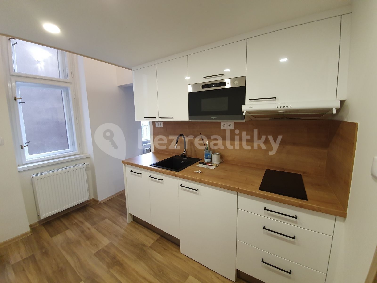 Pronájem byt 1+1 - Ostrovského, Praha - Smíchov, 32 m² - 5