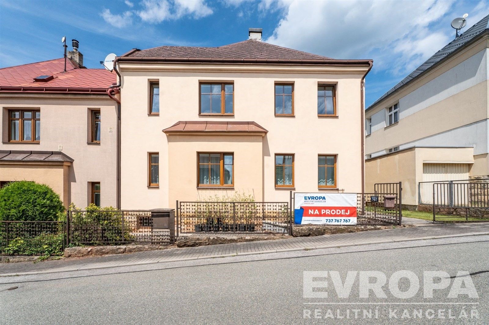 Prodej rodinný dům - Zahradní Město 207, Trutnov Kryblice, 270 m² - 5
