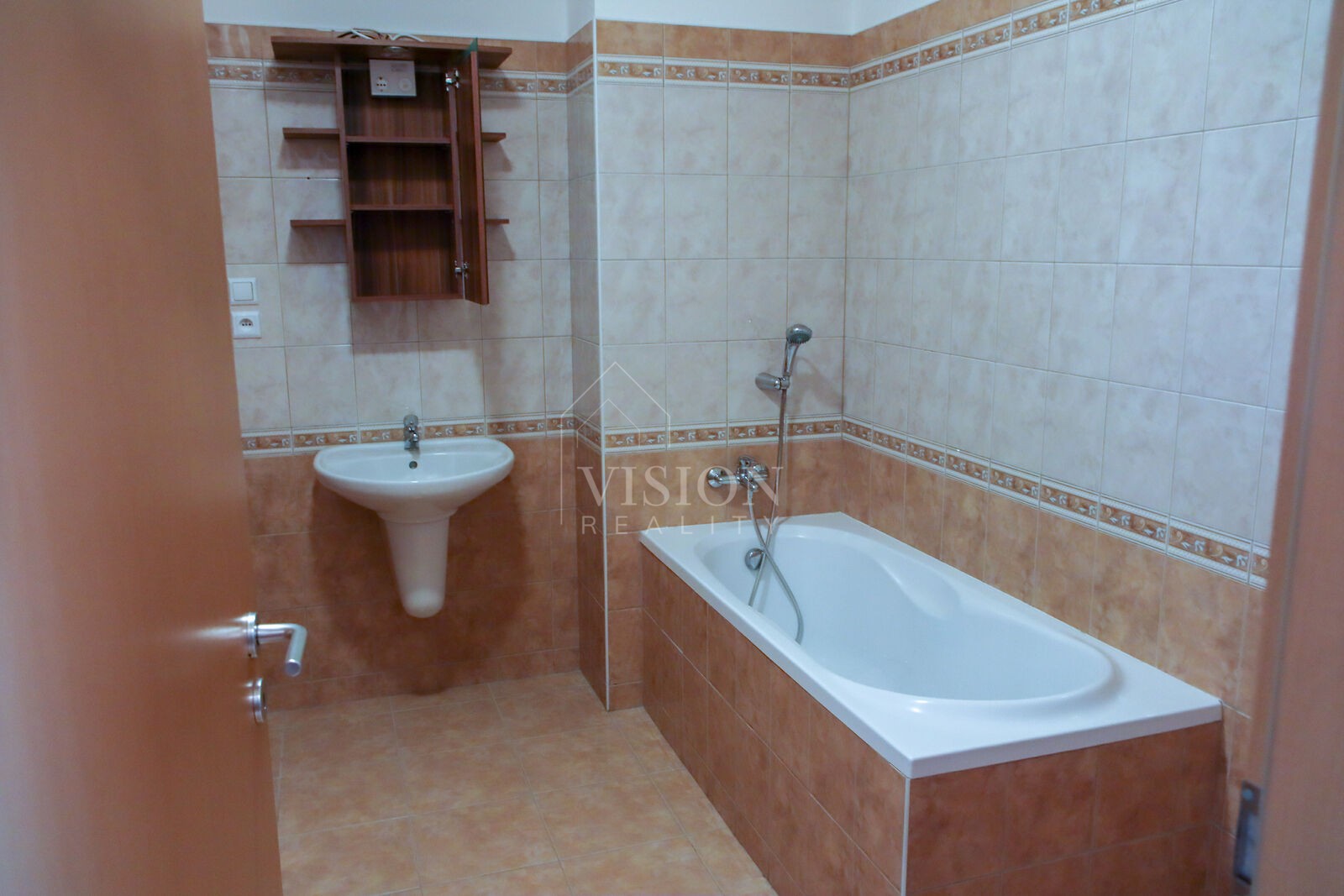 Byt 2+kk · 45 m² · Nerudova, Tábor - 3