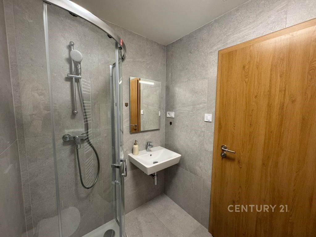 Pronájem byt 1+kk - Dornych 743, Brno Komárov, 28 m² - 5