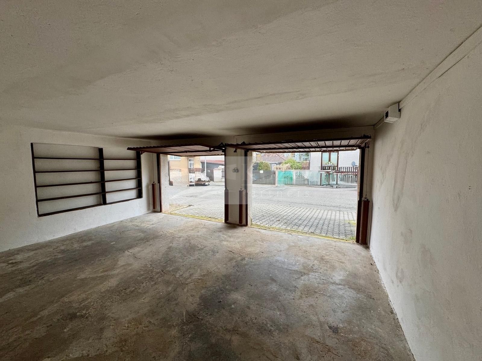 Garáže, Mladá Boleslav, 30 m²