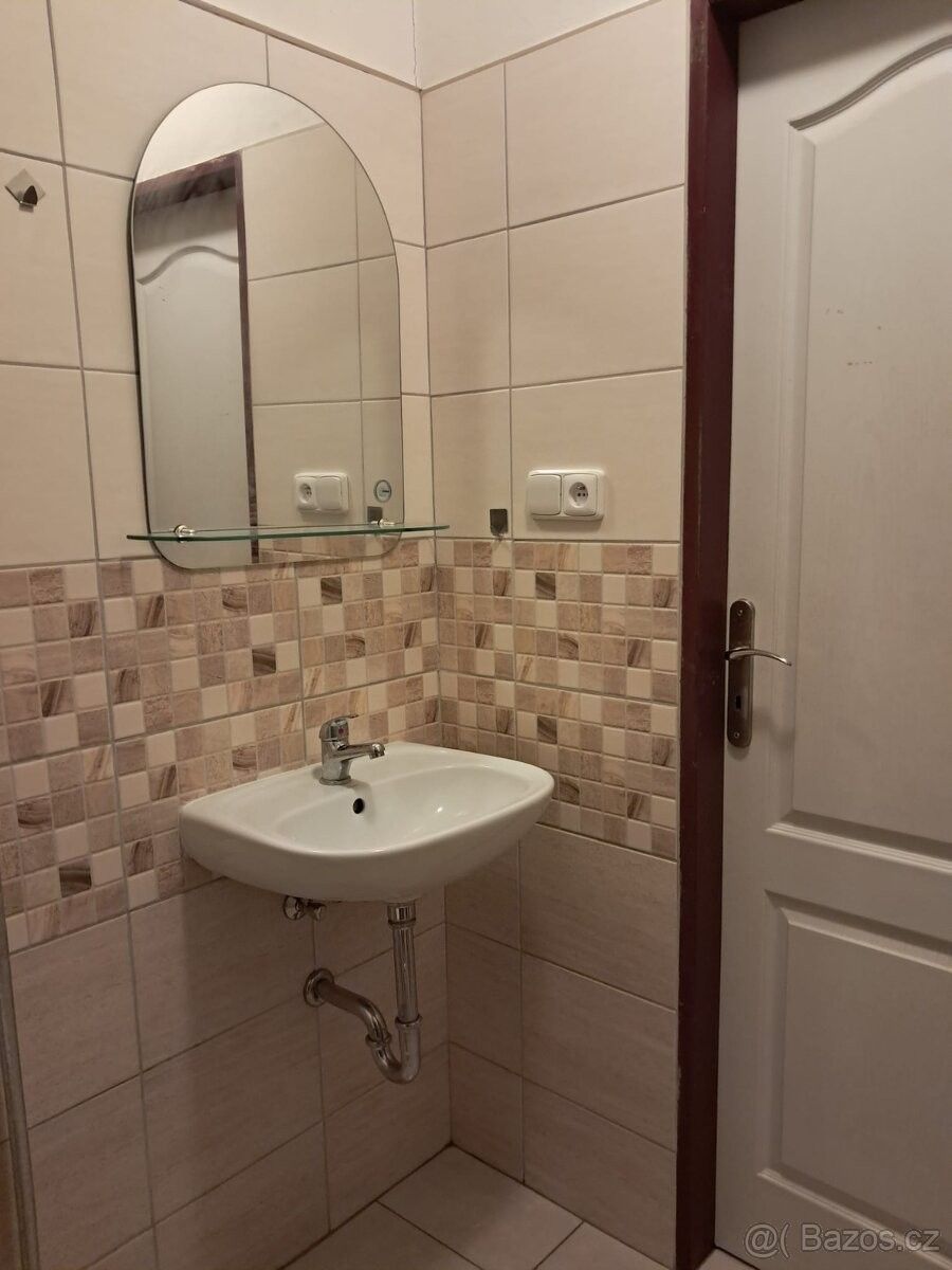 Pronájem byt - Praha, 171 00