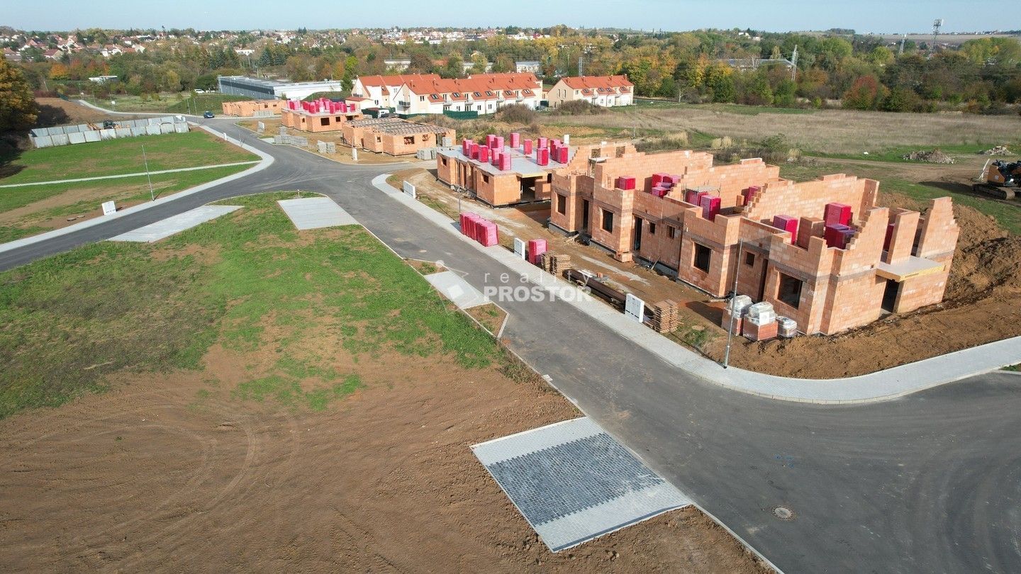 3+kk, U zastávky, Nučice, 32 m²