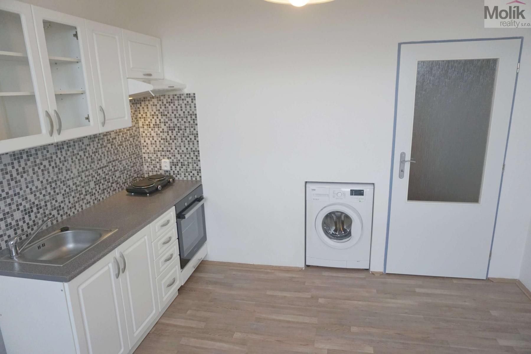 Pronájem byt 1+1 - Jirkovská, Chomutov, 36 m²