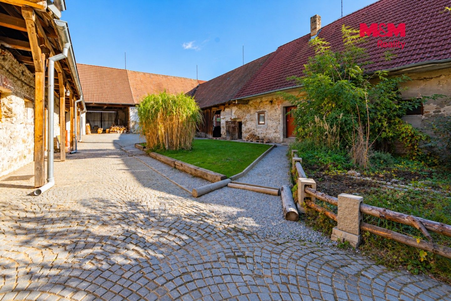 Rodinný dům · 370 m² · Byňov, Nové Hrady - 4