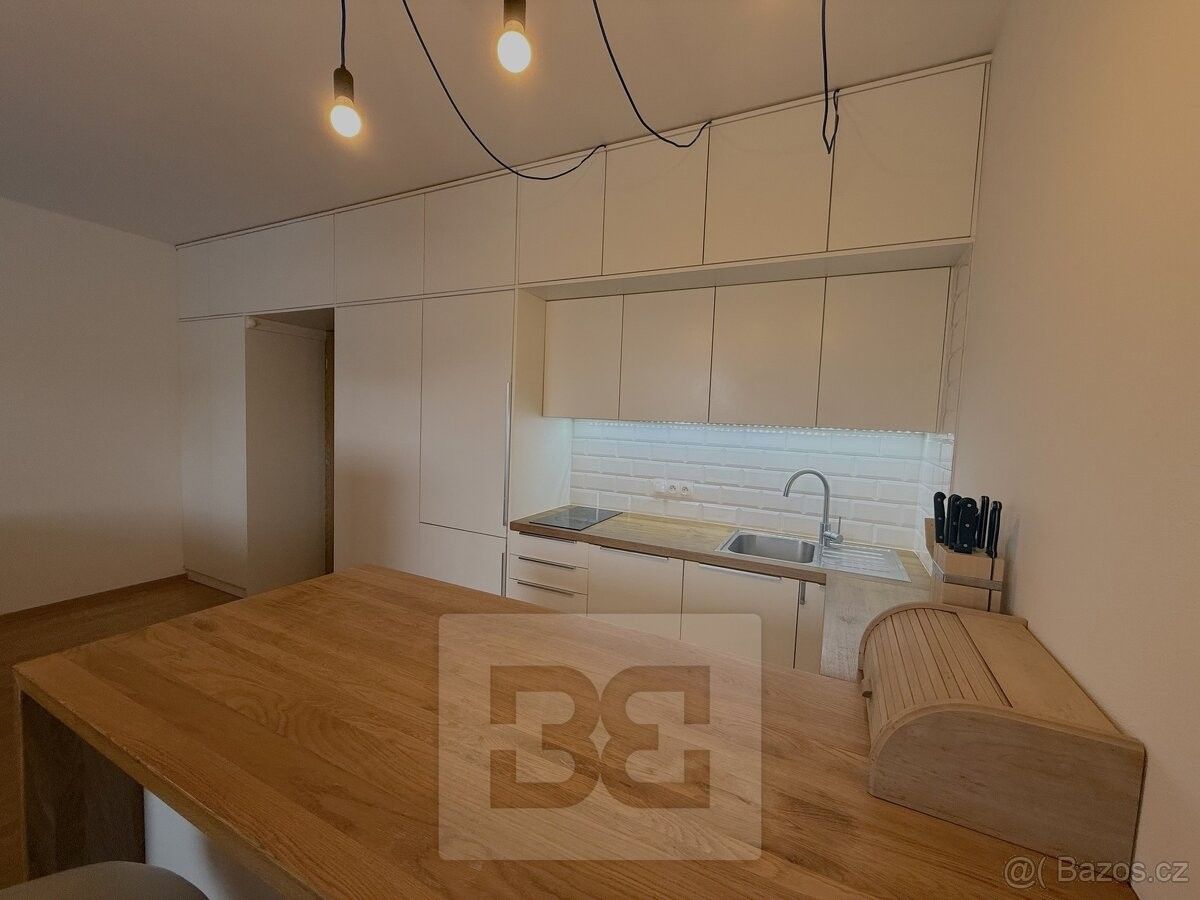 Byty, Hostivice, 253 01