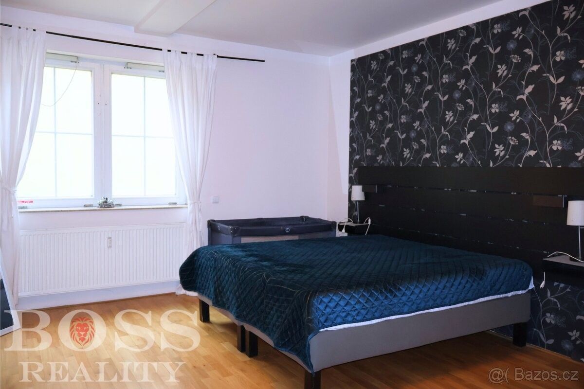 Pronájem byt - Karlovy Vary, 360 01