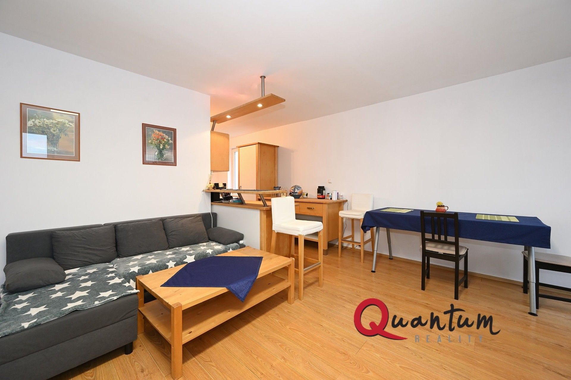 Prodej byt 2+kk - Pod lipami 2663, Praha, 61 m²