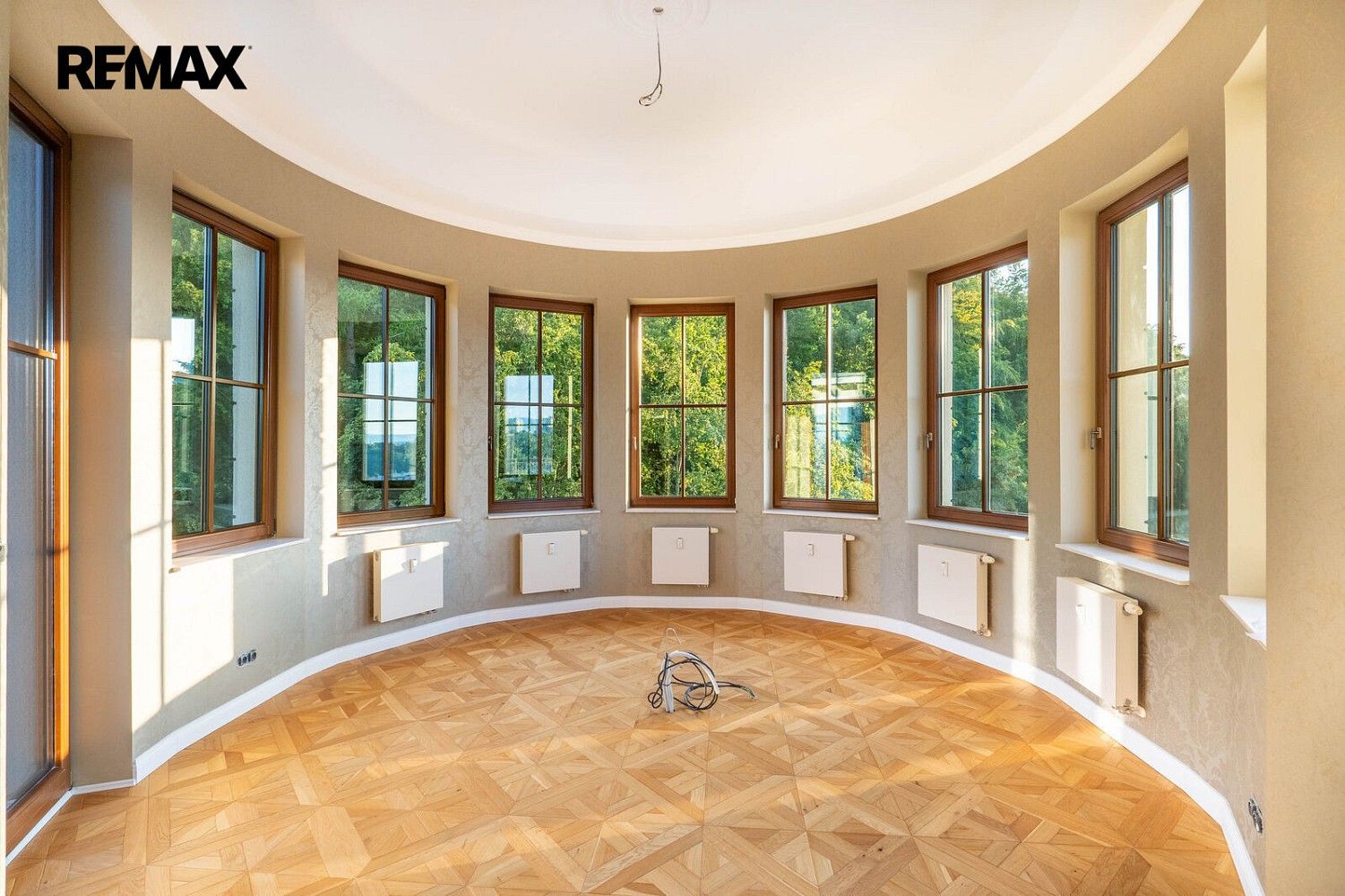 6+kk a více, Karlovy Vary, Karlovarský kraj, 537 m² - 2