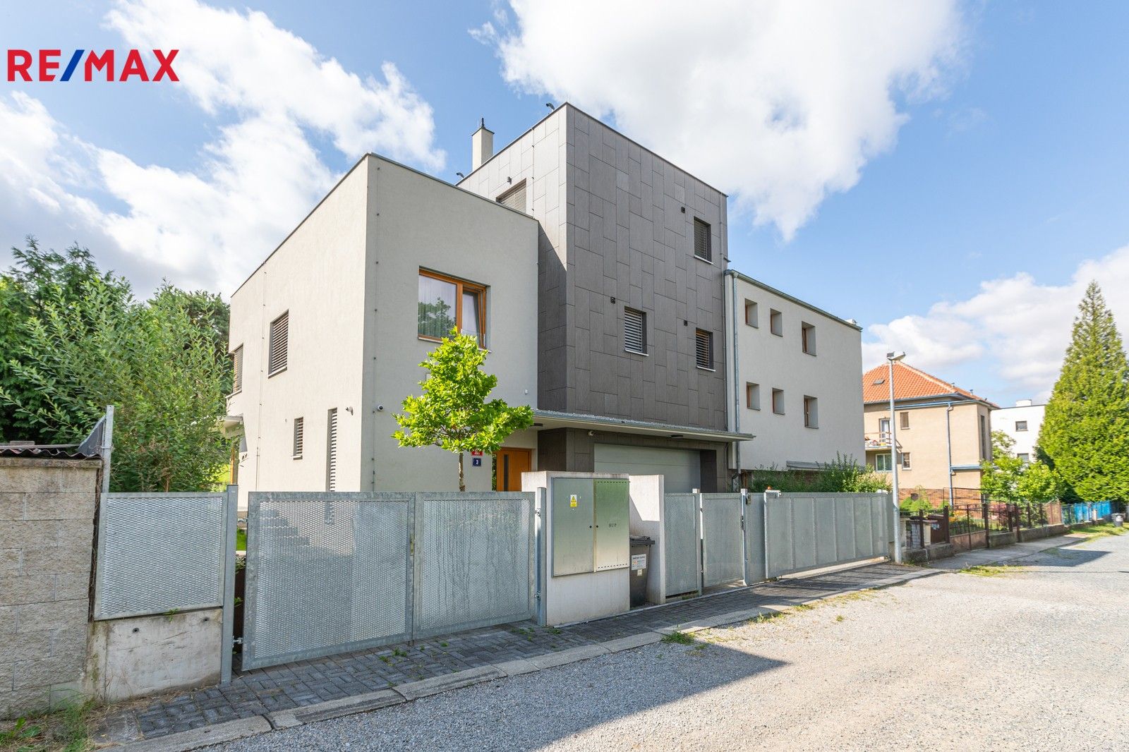 Vily, Za humny, Praha, 339 m²