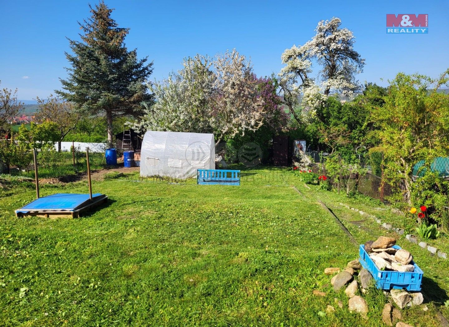 Zahrady, Žatec, 375 m²
