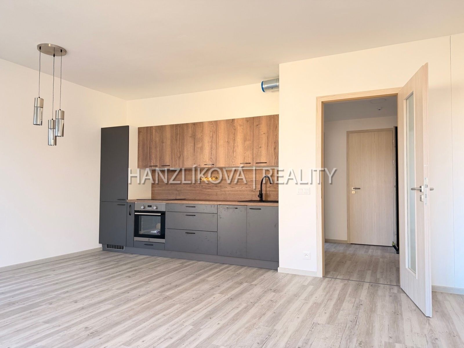 2+kk, Hálkova 2928, České Budějovice, 49 m²