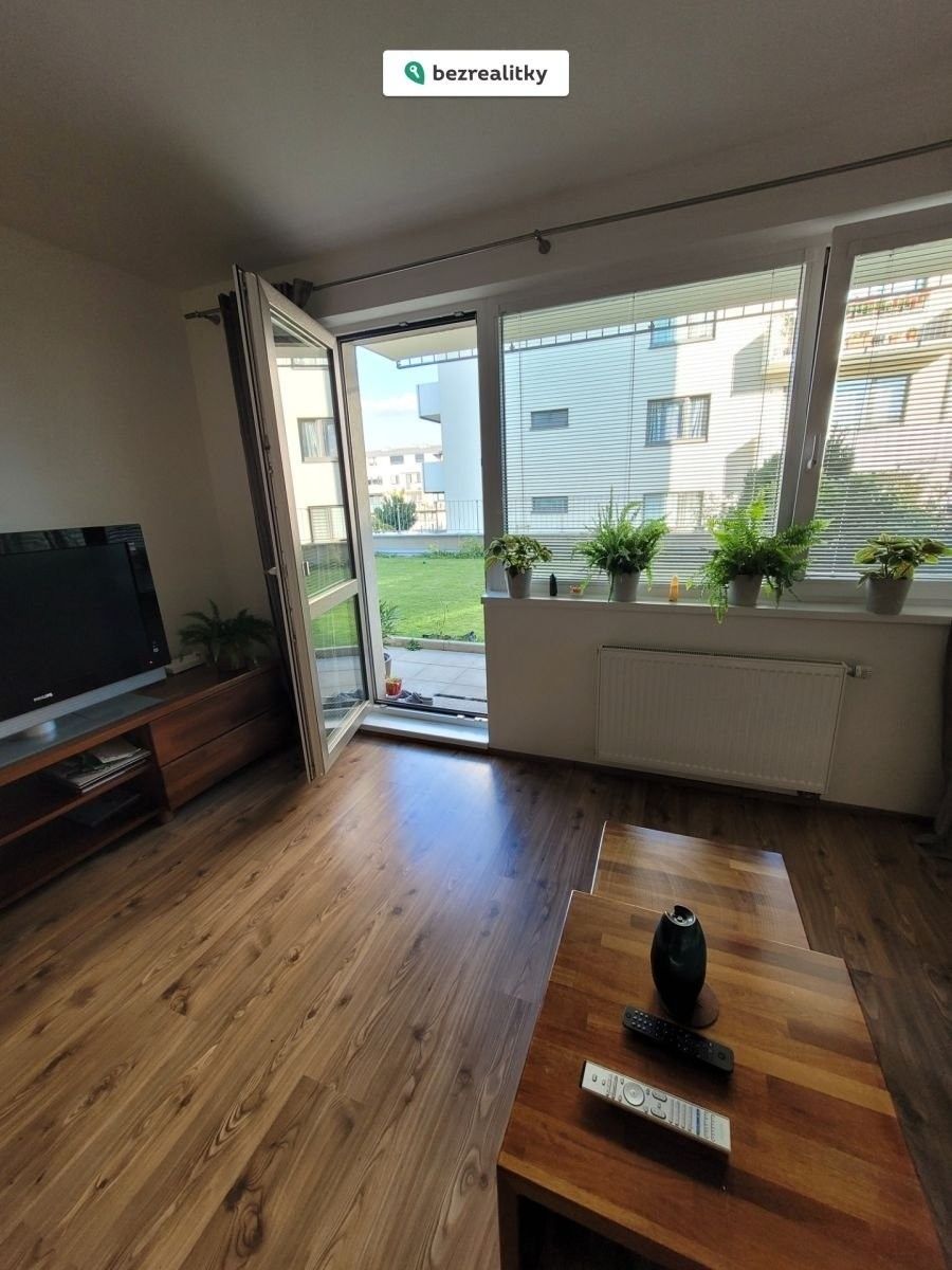 Prodej byt 2+kk - T. G. Masaryka 1068, Horoměřice, 56 m² - 2