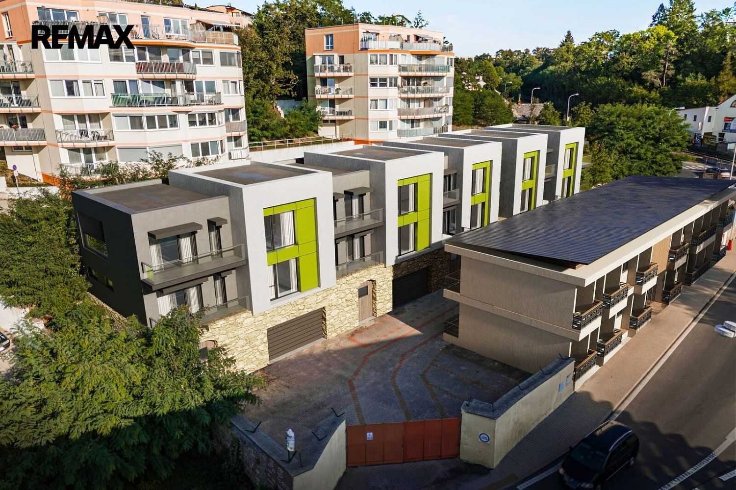Činžovní dům, 1 500 m²