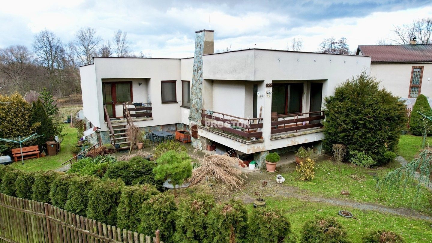 Prodej dům - Kostelec nad Labem, 300 m²