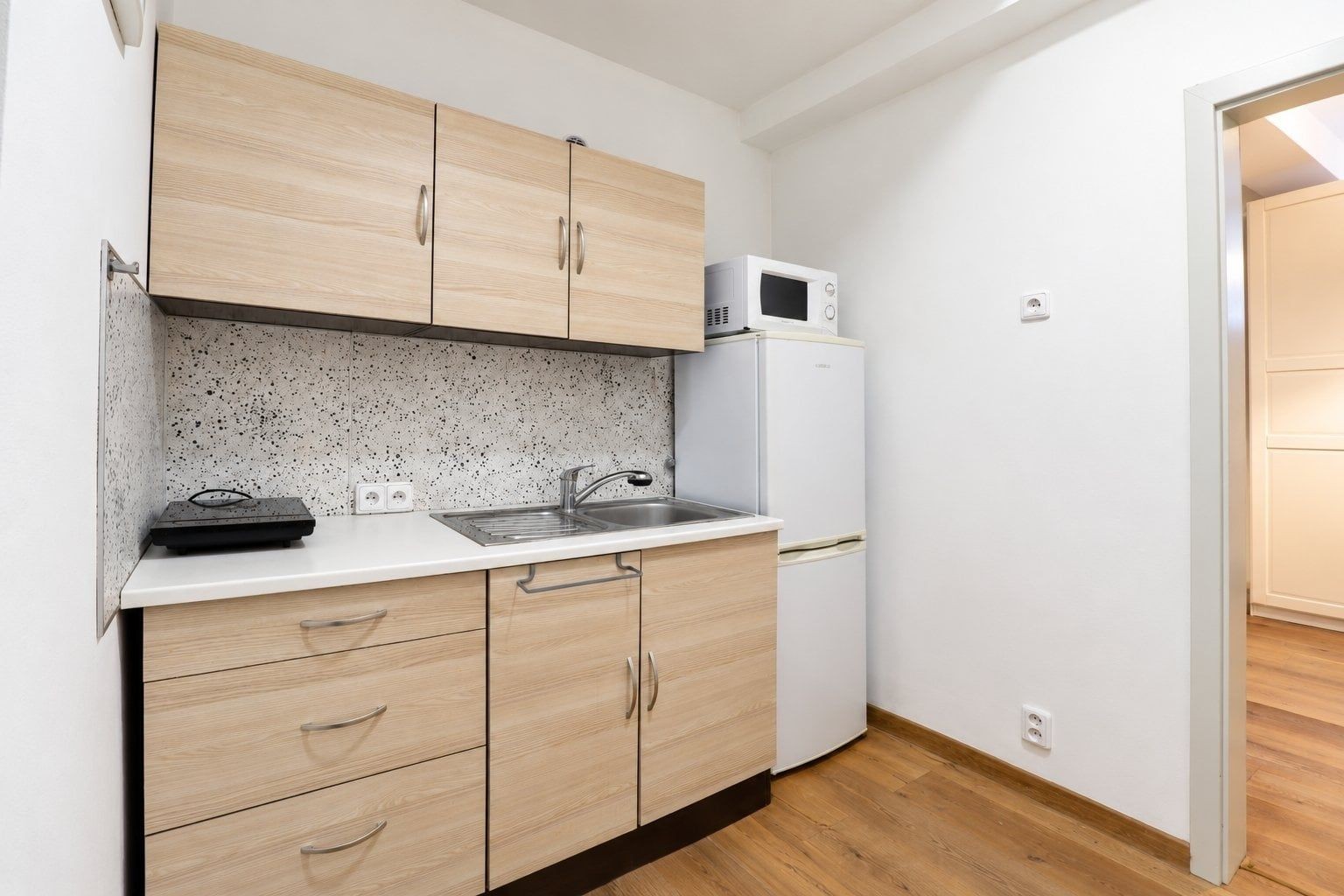 1+kk, Velvarská, Praha - Dejvice, 22 m² - 2