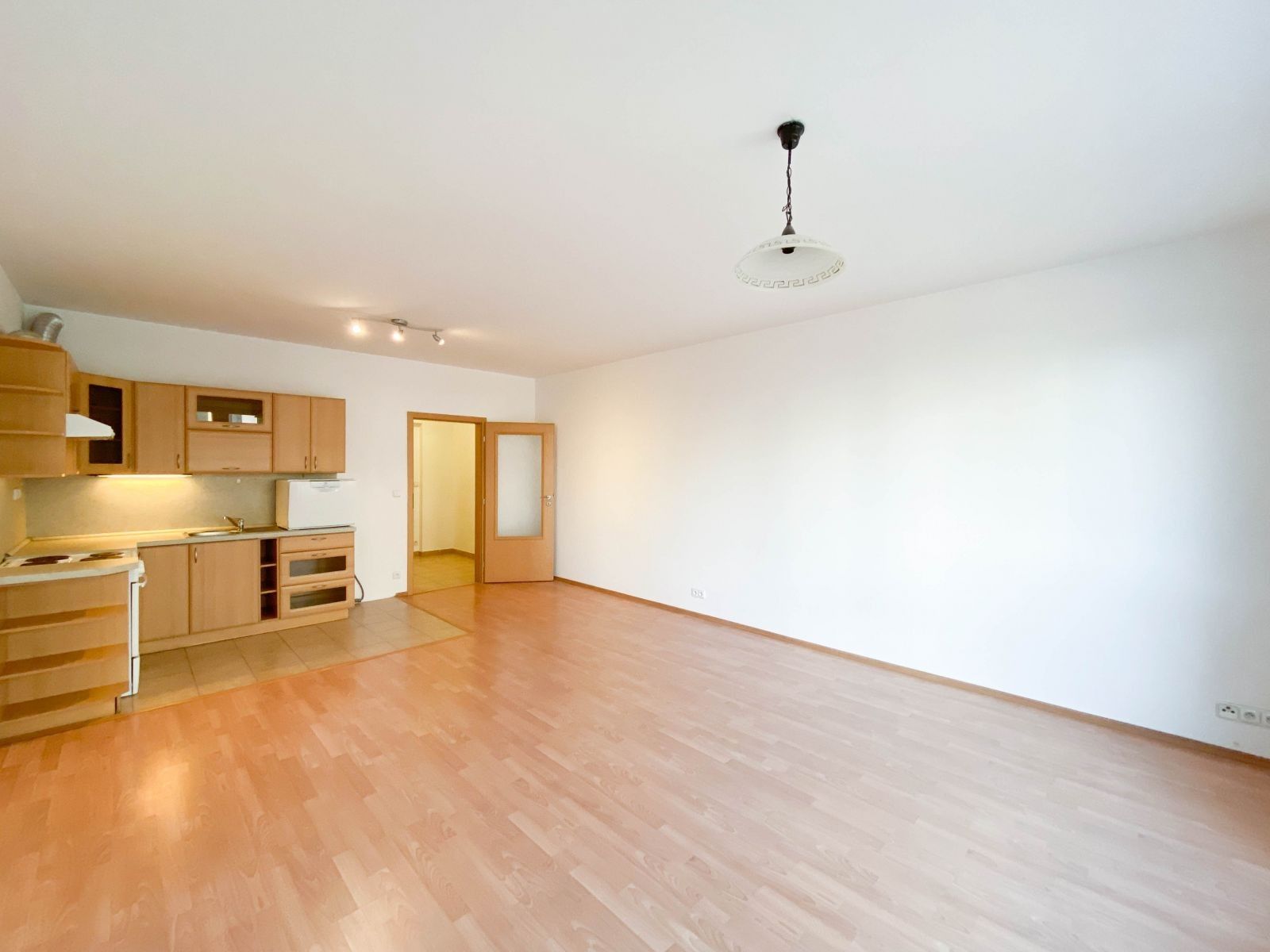 Byt 1+kk · 38 m² · Univerzitní, Praha - 3