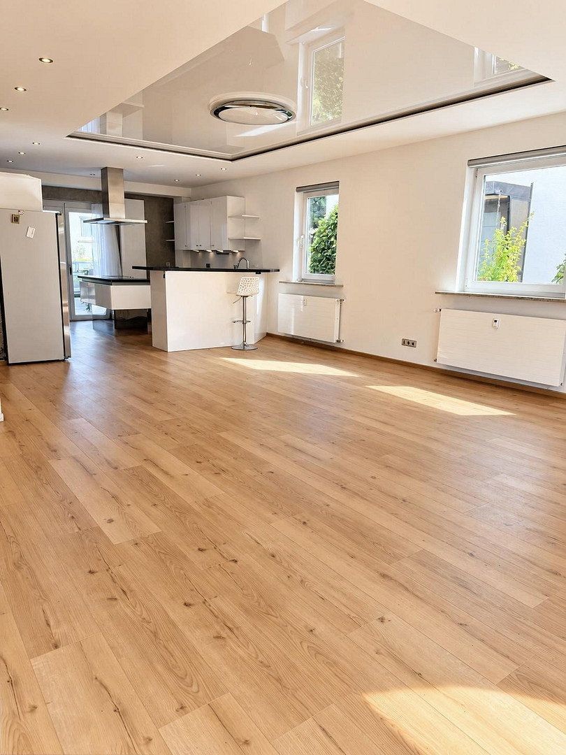 3+kk, Wirtembergstrasse 88, , Bádensko-Württembersko, 116 m² - 2