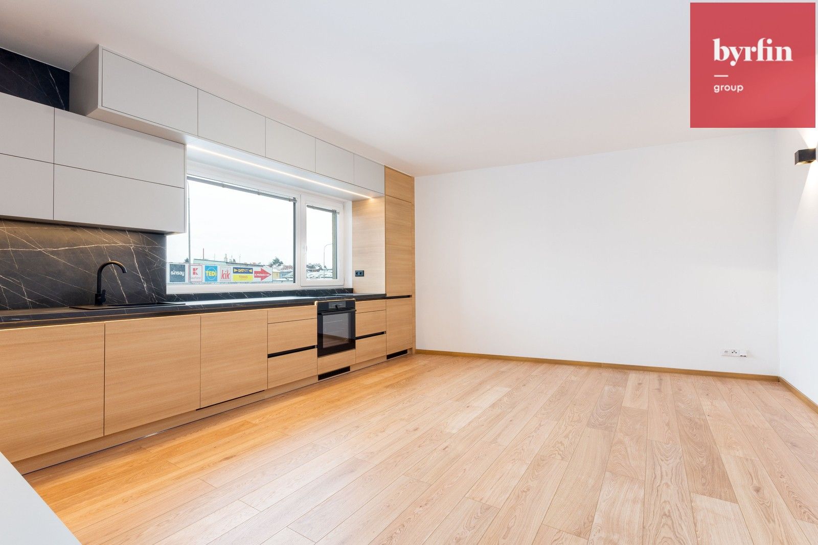 Pronájem byt 2+kk - Nákladní, Opava Předměstí, 52 m² - 2