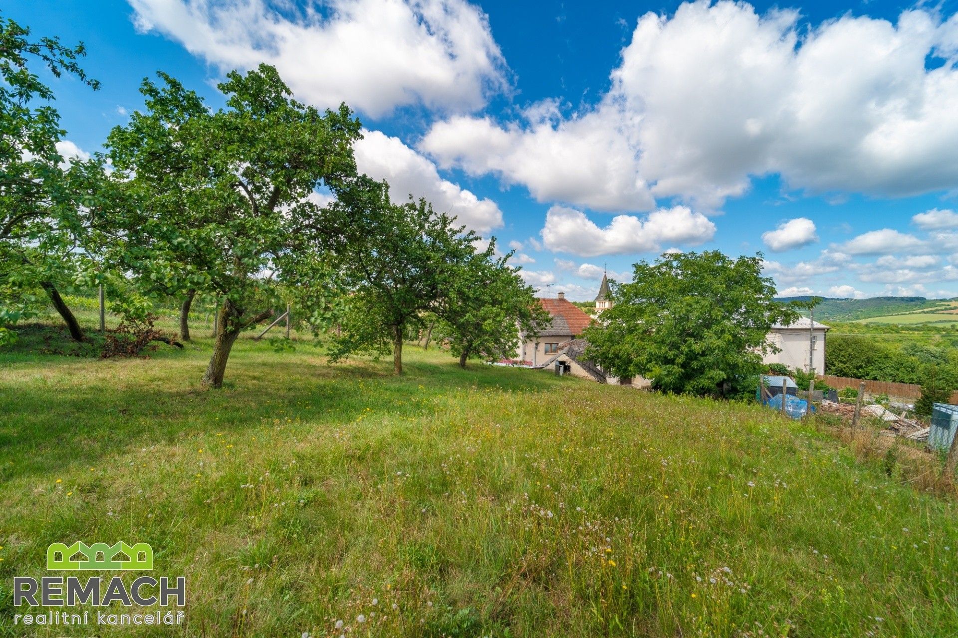 Prodej rodinný dům - Tučapy, 301 m² - 5
