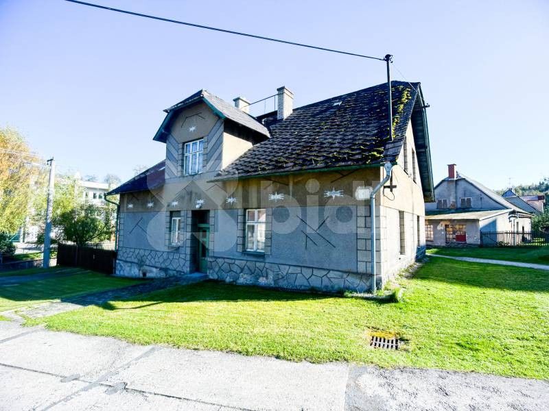 Rodinné domy, Lípová, Dvorce, 199 m²