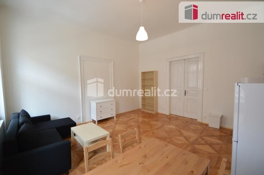 Byt 2+kk · 42 m² · Svornosti, Praha - 4