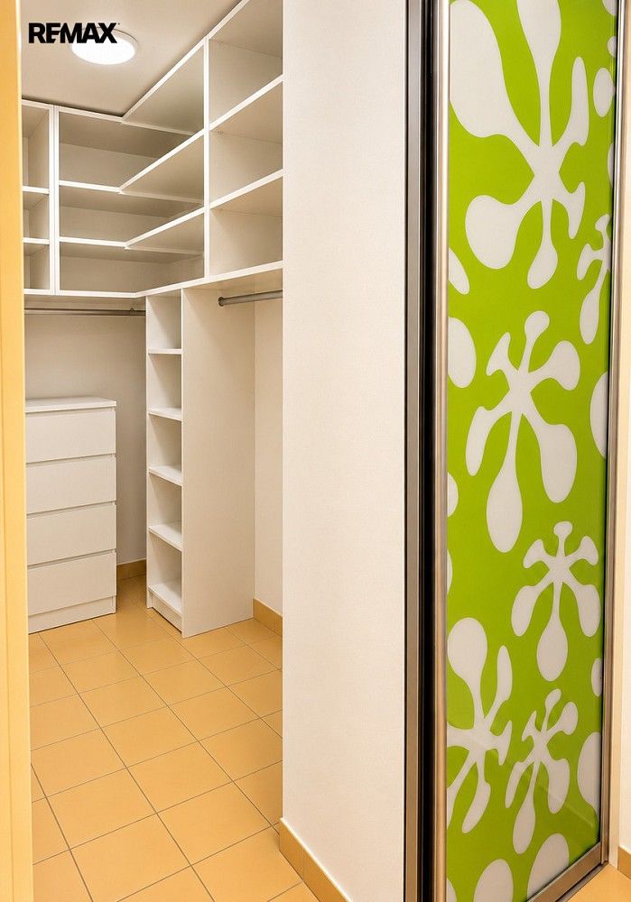 Pronájem byt 1+kk - U Hostavického potoka, Praha 9 - Hostavice, 40 m² - 5