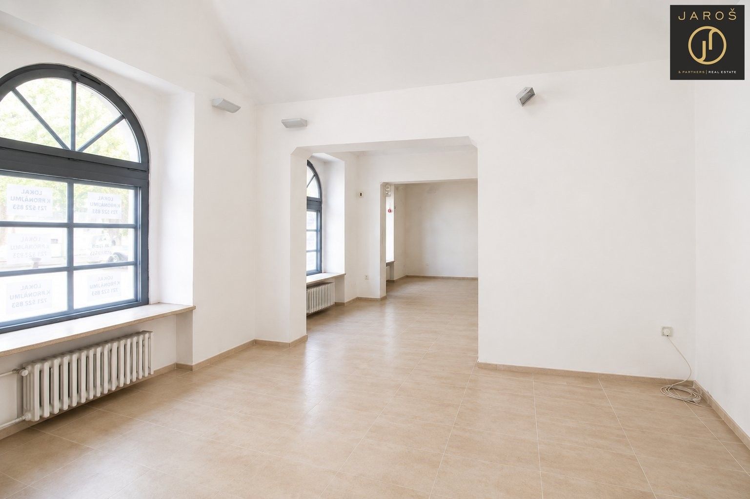 Restaurace · 145 m² · Jana Zajíce, Praha - 3