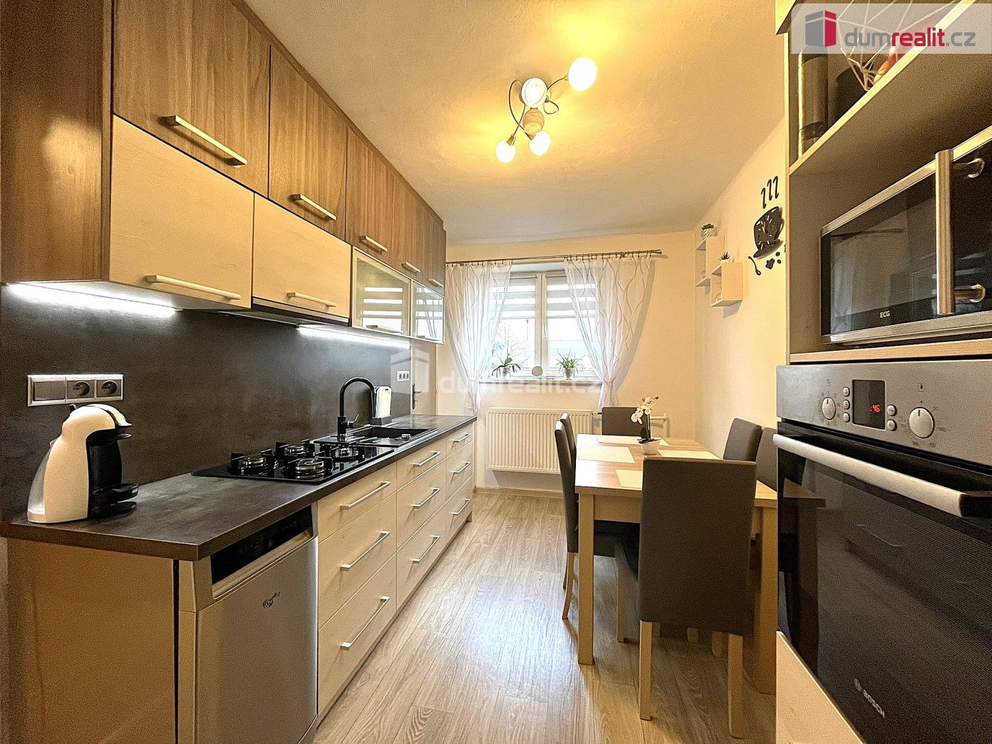 Prodej byt 2+1 - Pražská, Cheb, 64 m²