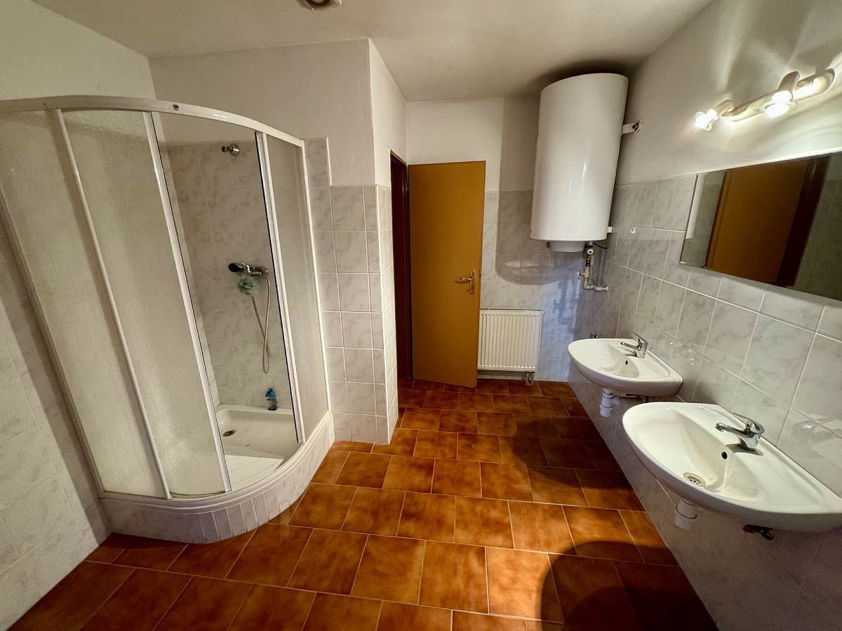 Rodinný dům · 370 m² · Řehenice - Křiváček, okres Benešov, Středočeský kraj - 3