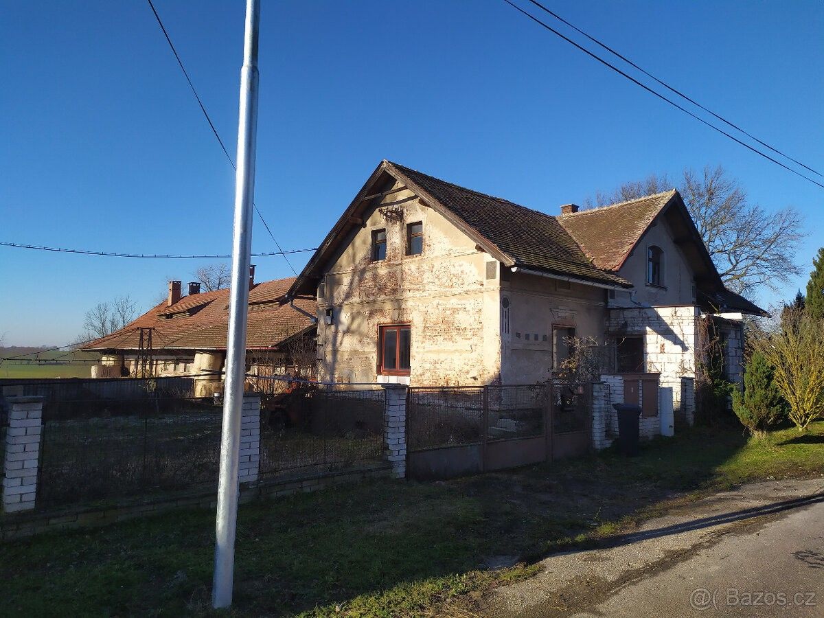 Prodej dům - Kněžice u Městce Králové, 289 02, 6 417 m²