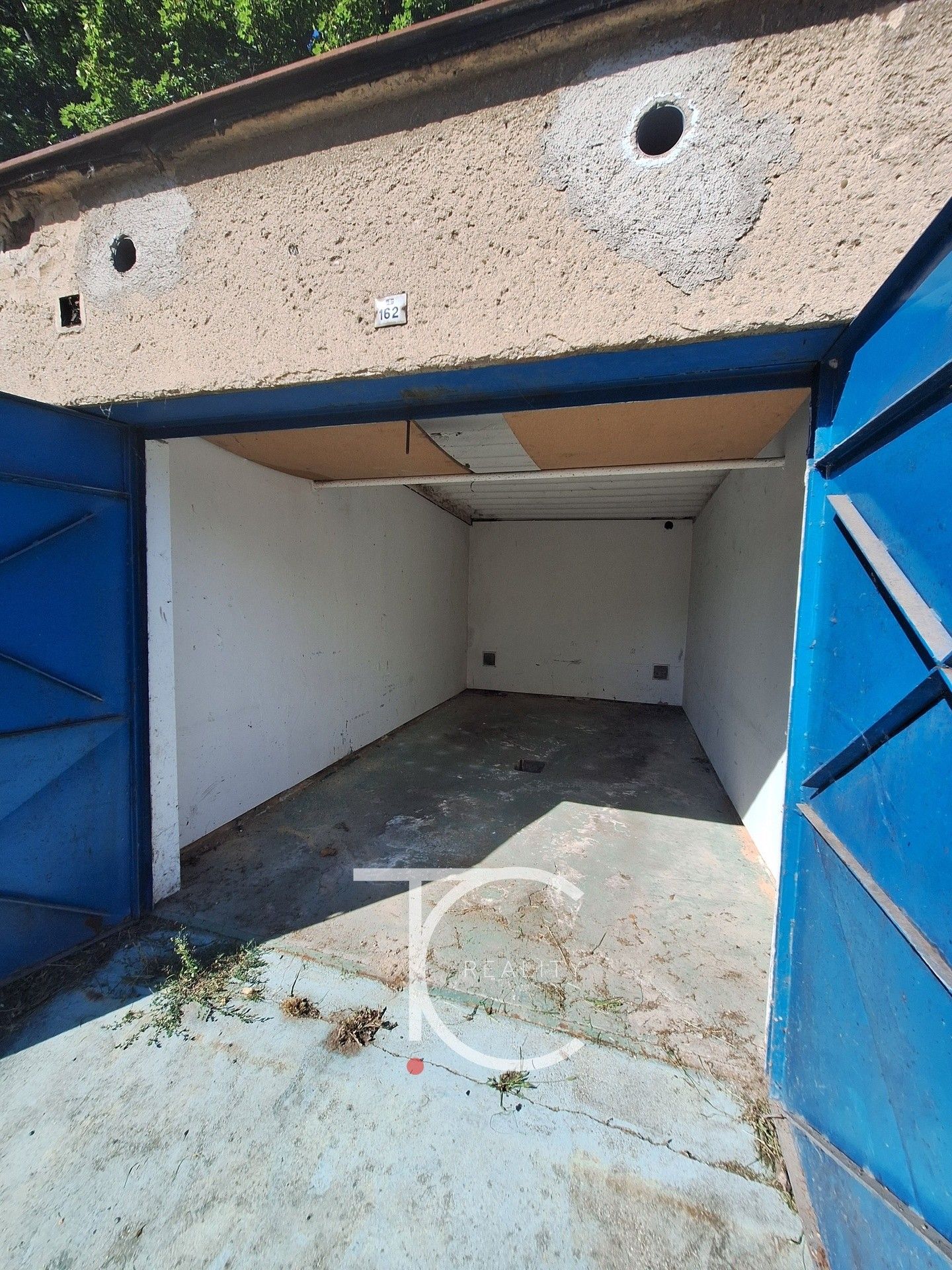 Pronájem garáž - Nad Porubkou, Ostrava, 18 m²