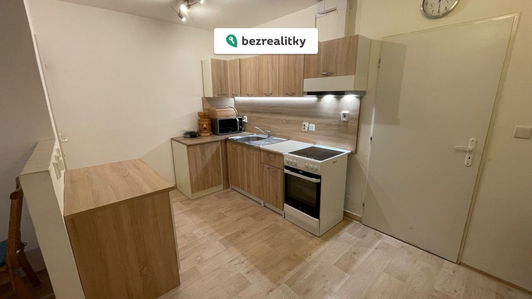Prodej byt 2+kk - Řešovská 517, Praha Bohnice, 58 m² - 5