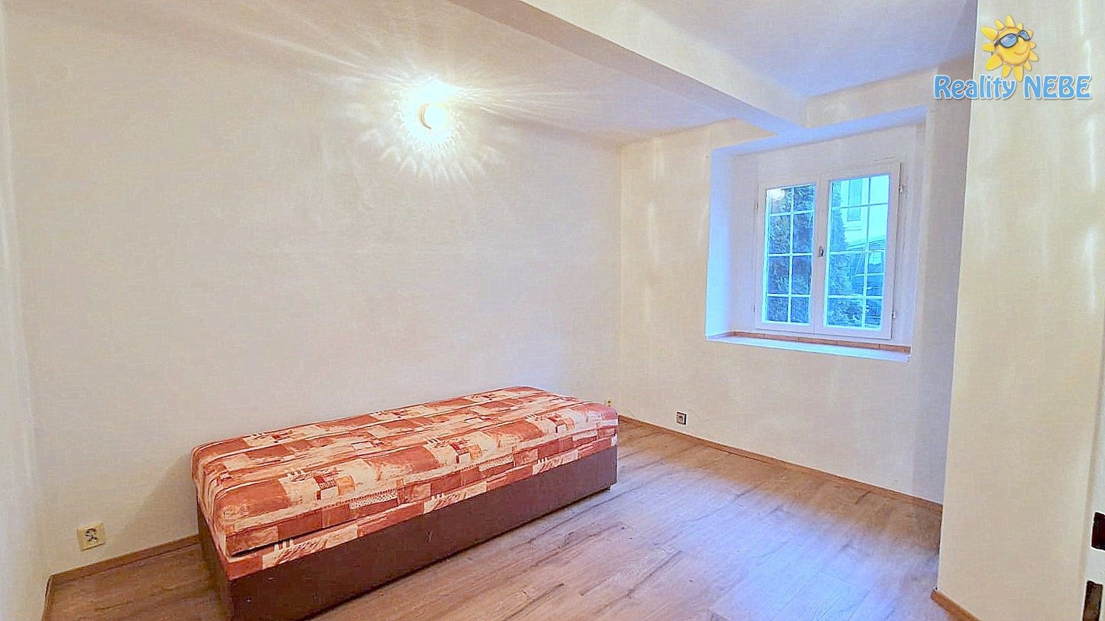 Pronájem byt 1+kk - Pod strašnickou vinicí, Praha, 16 m² - 5