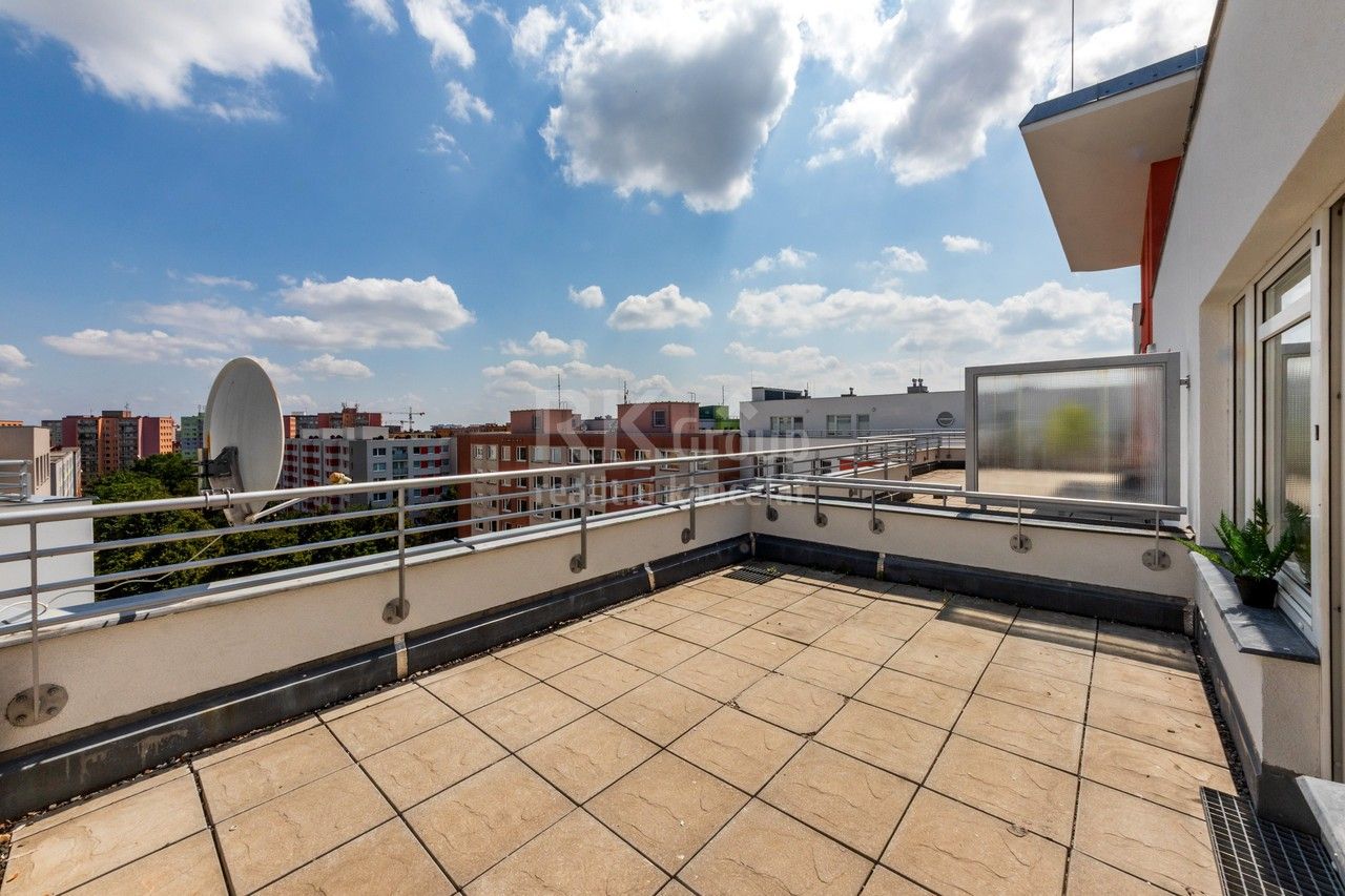 2+kk, Trnkovo náměstí, Praha, 65 m² - 1