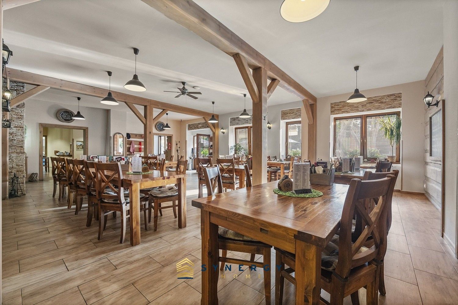 Restaurace, Doksy, okres Česká Lípa, Liberecký kraj, 300 m² - 2