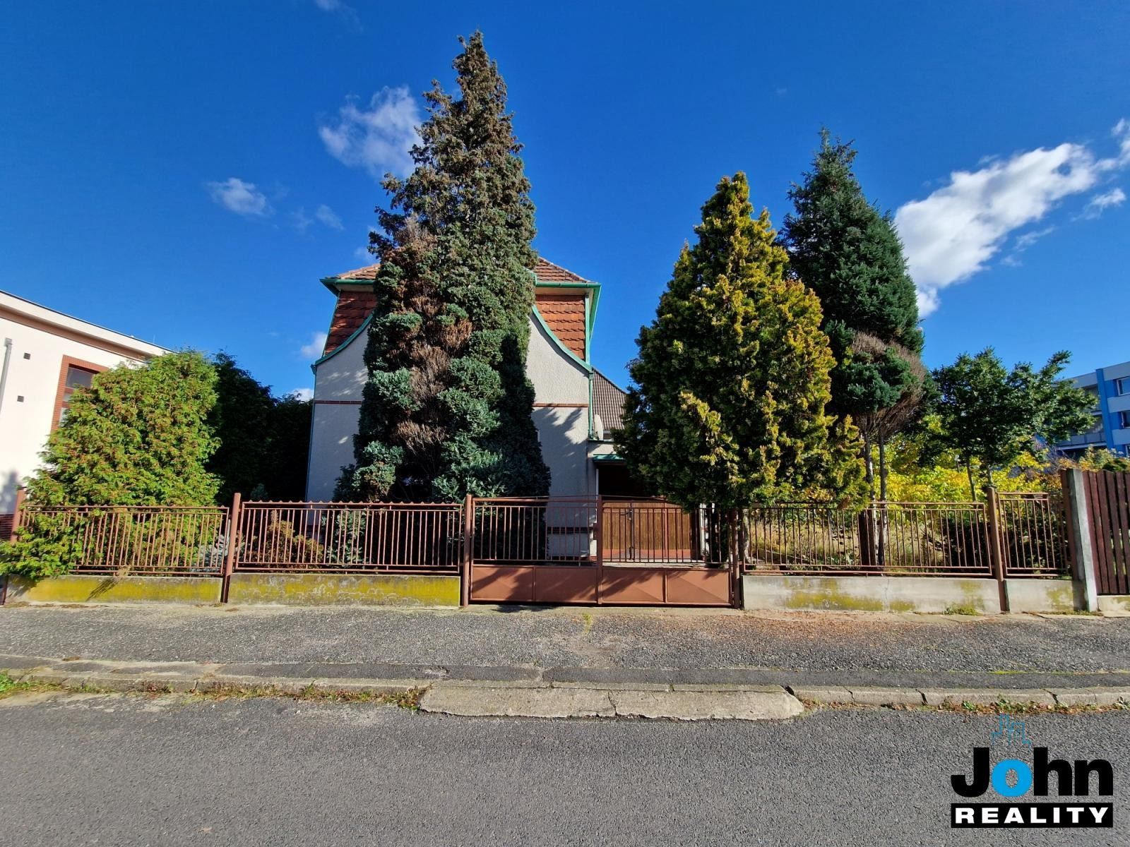 Prodej rodinný dům - Václava Brožíka, Žatec, 200 m²