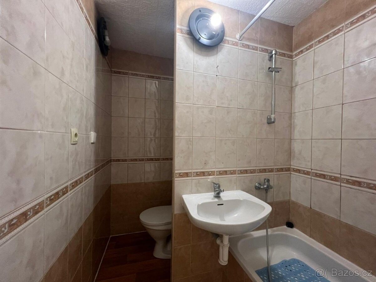 Pronájem byt - Krupka, 417 42