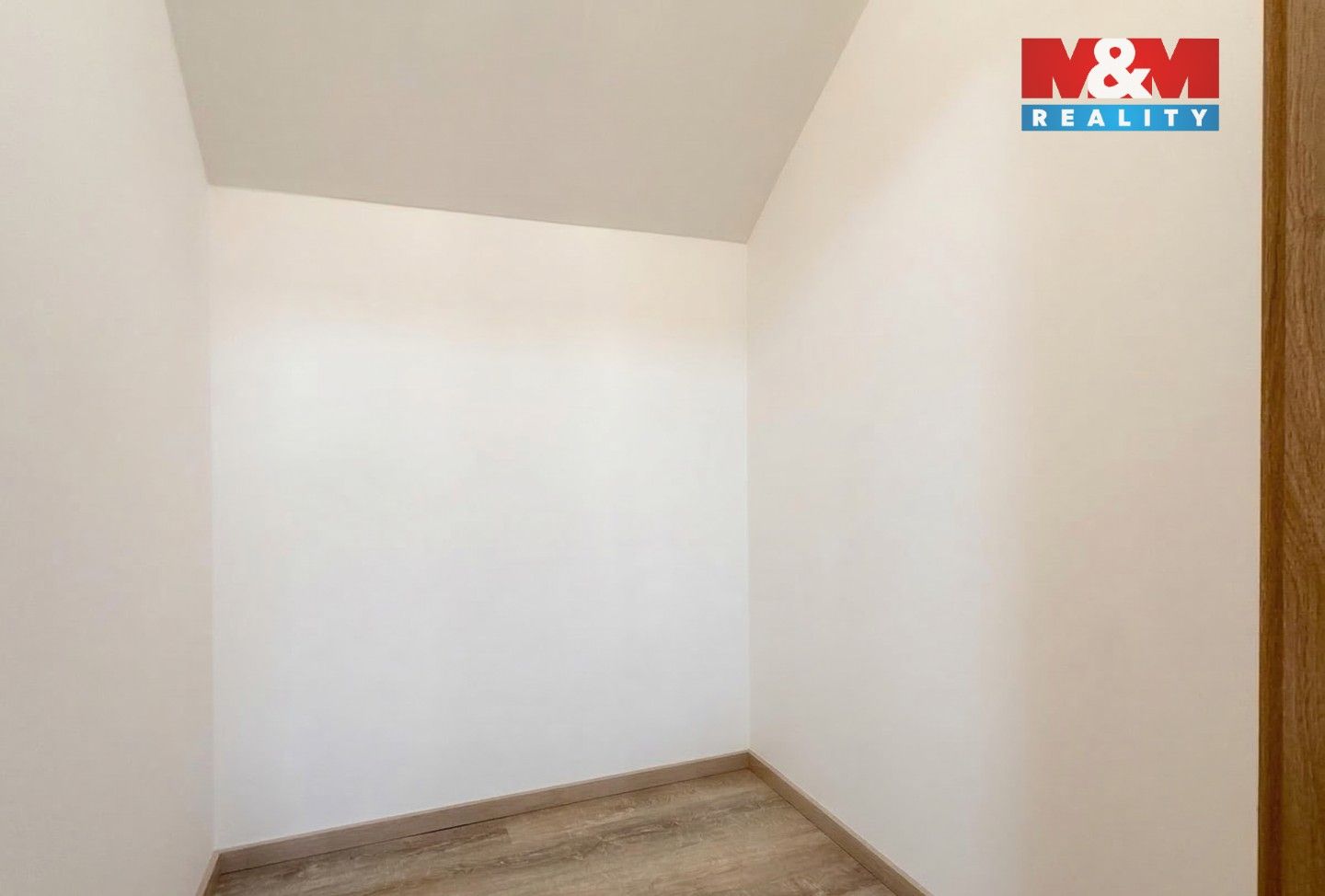 Pronájem sklad - Sokolská, Praha, 2 m²