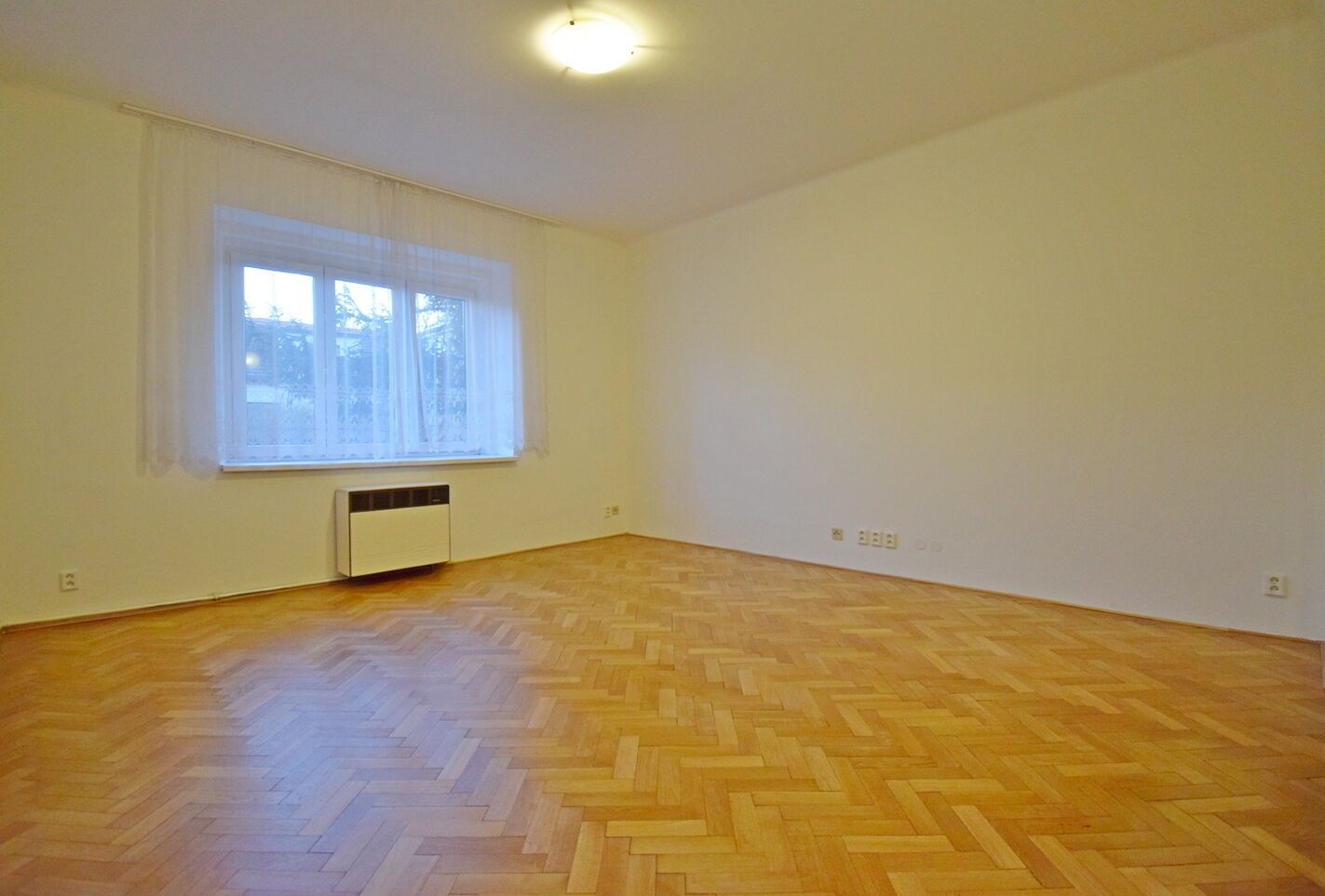 Pronájem byt 3+kk - Nad Primaskou, Praha, 65 m²
