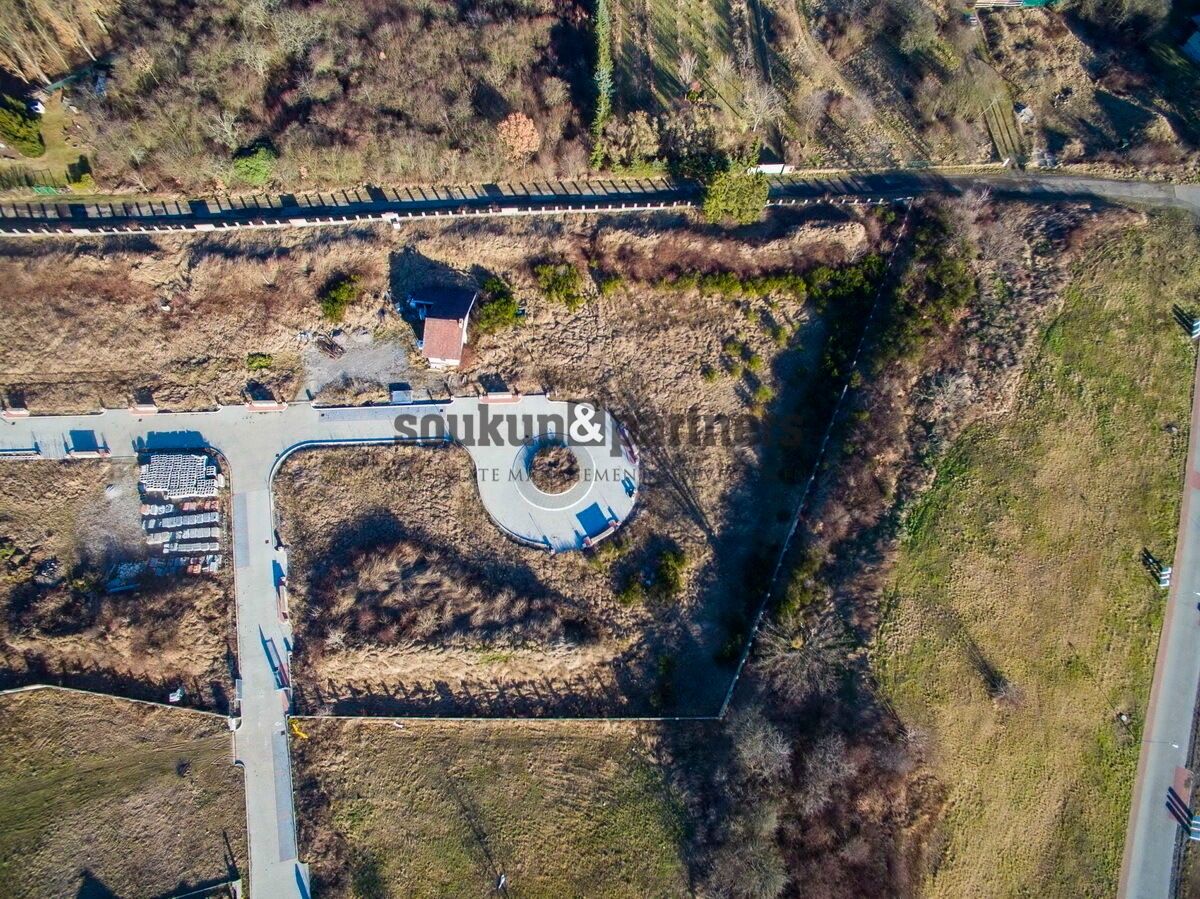 Prodej pozemek pro bydlení - Horoměřice, 1 559 m²